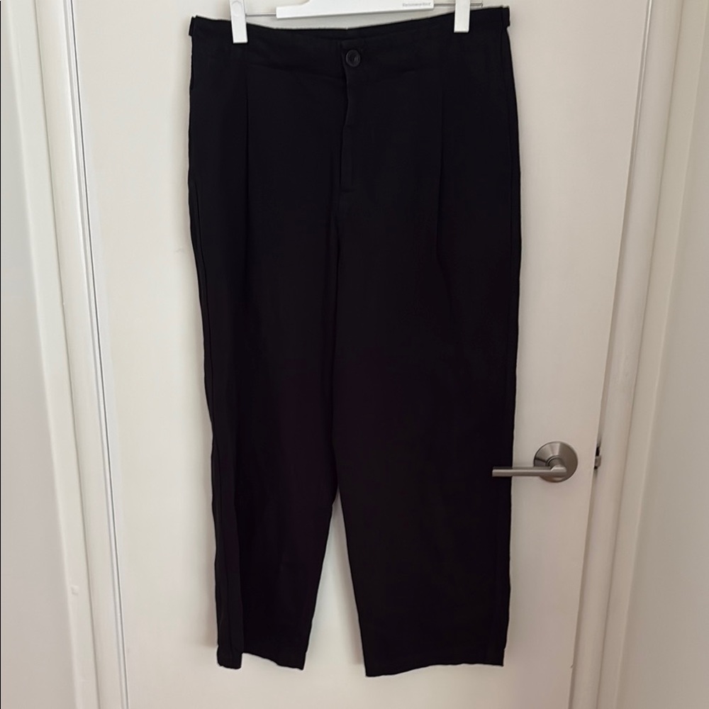 Black Pants Straight-Leg